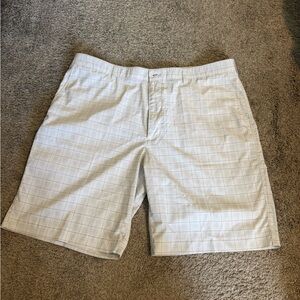 PGA Tour Light Gray Checkered Men's Shorts Size 40